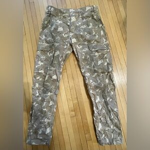 Men’s Levi's Beige Camo Cargo Pants (34x30)